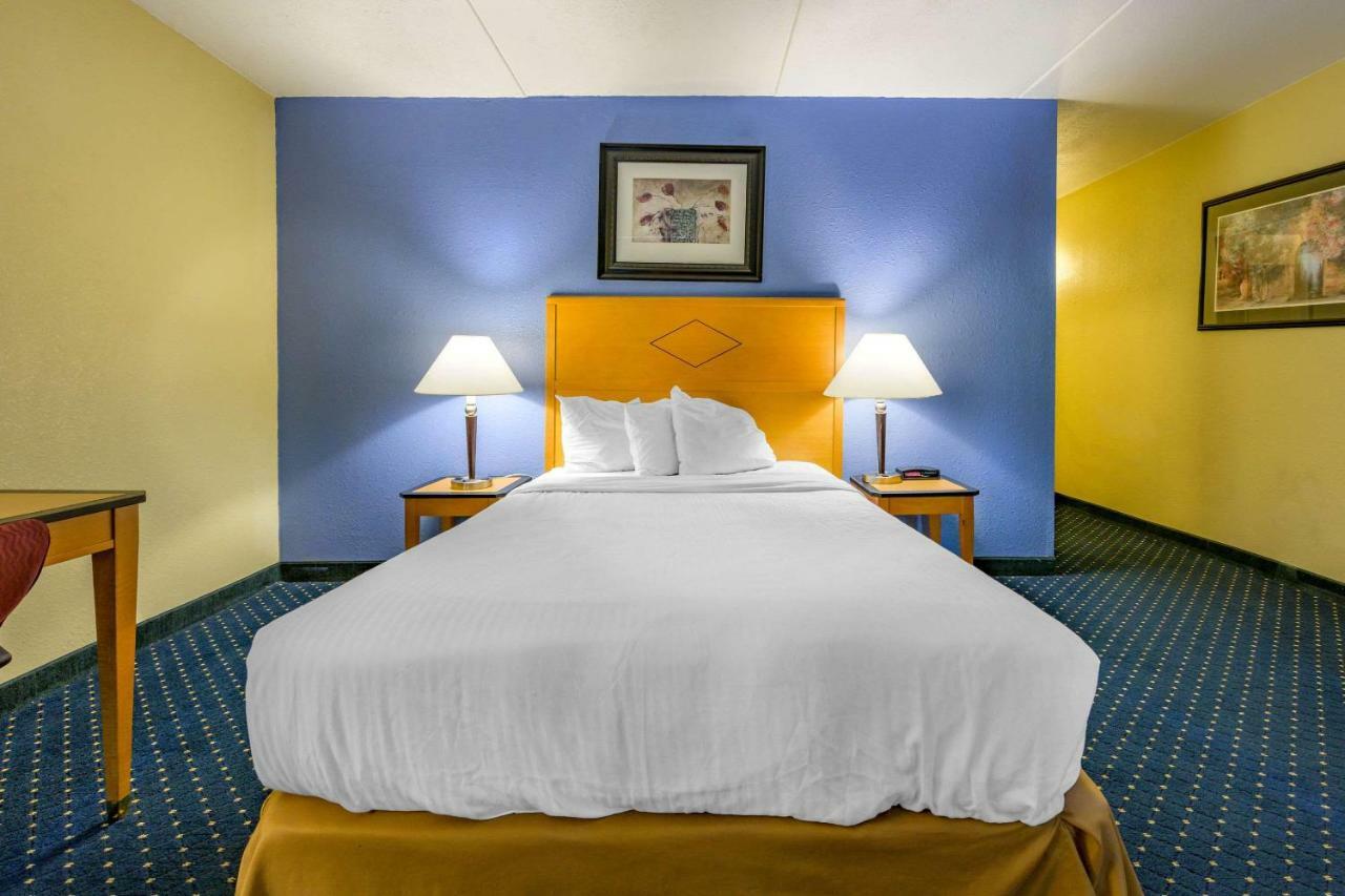 Aire Hotel Lebanon Hershey Bagian luar foto