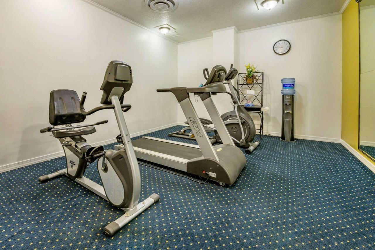 Aire Hotel Lebanon Hershey Bagian luar foto